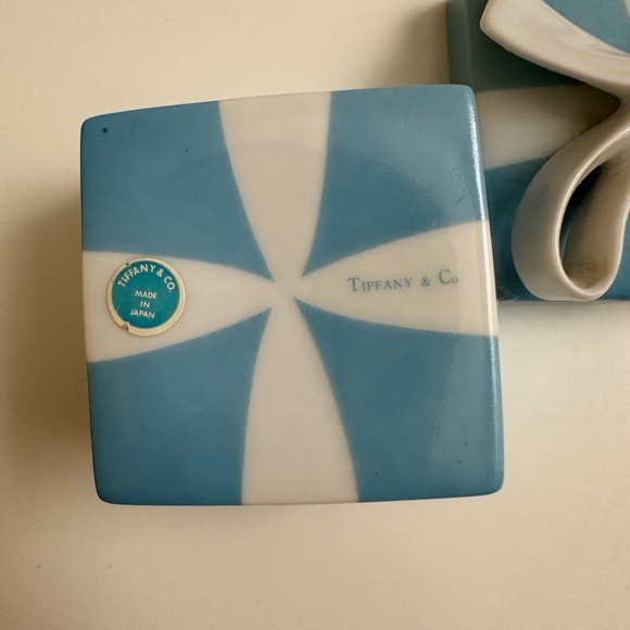 Tiffany & Co Blue Box - Picture 2 of 4